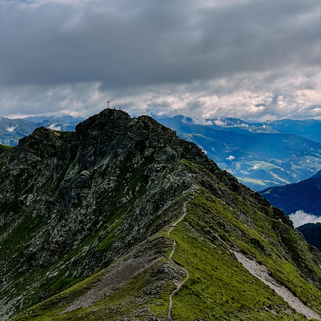 Blick zur Hollbrucker Spitze (Gipfel) 